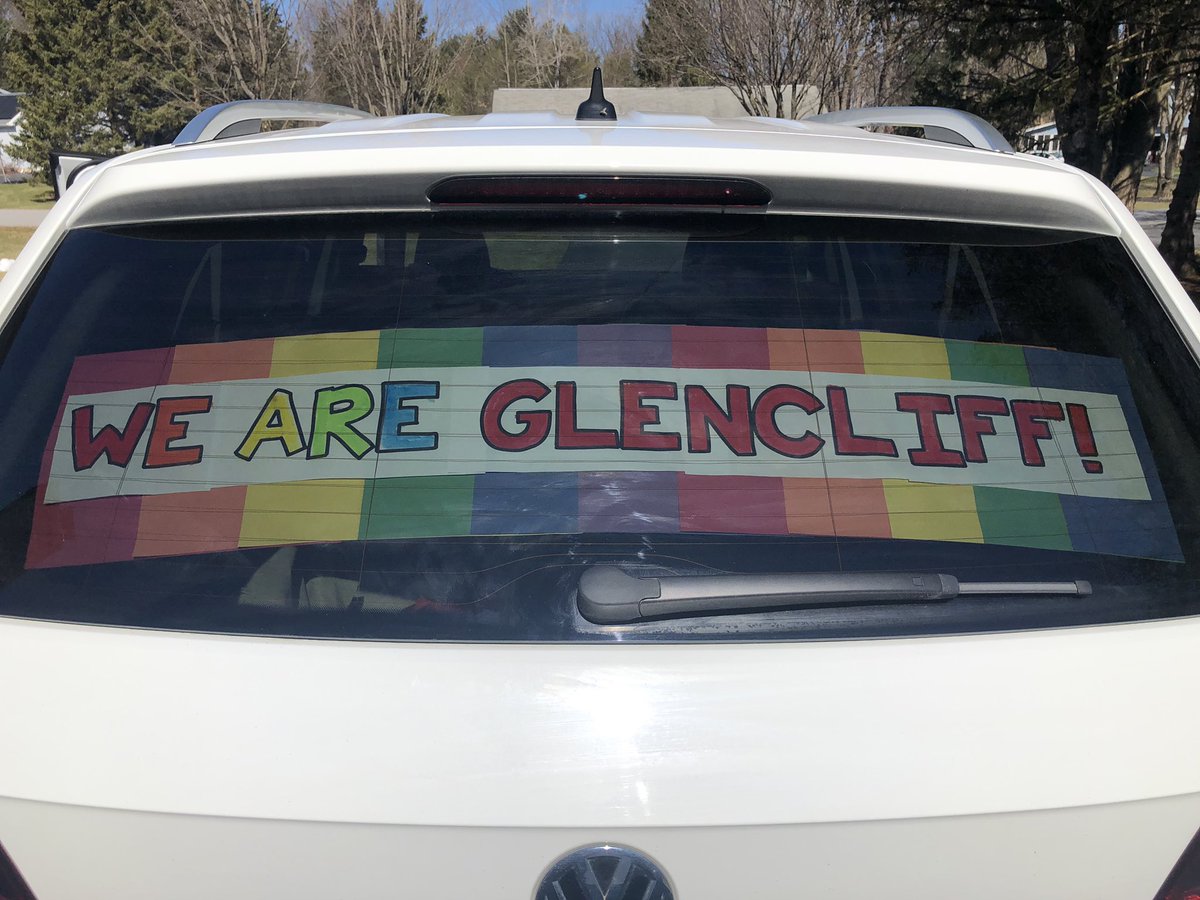 JamieAbare's tweet photo. Parade ready! @GlencliffEagles https://t.co/rF24UgrPOm