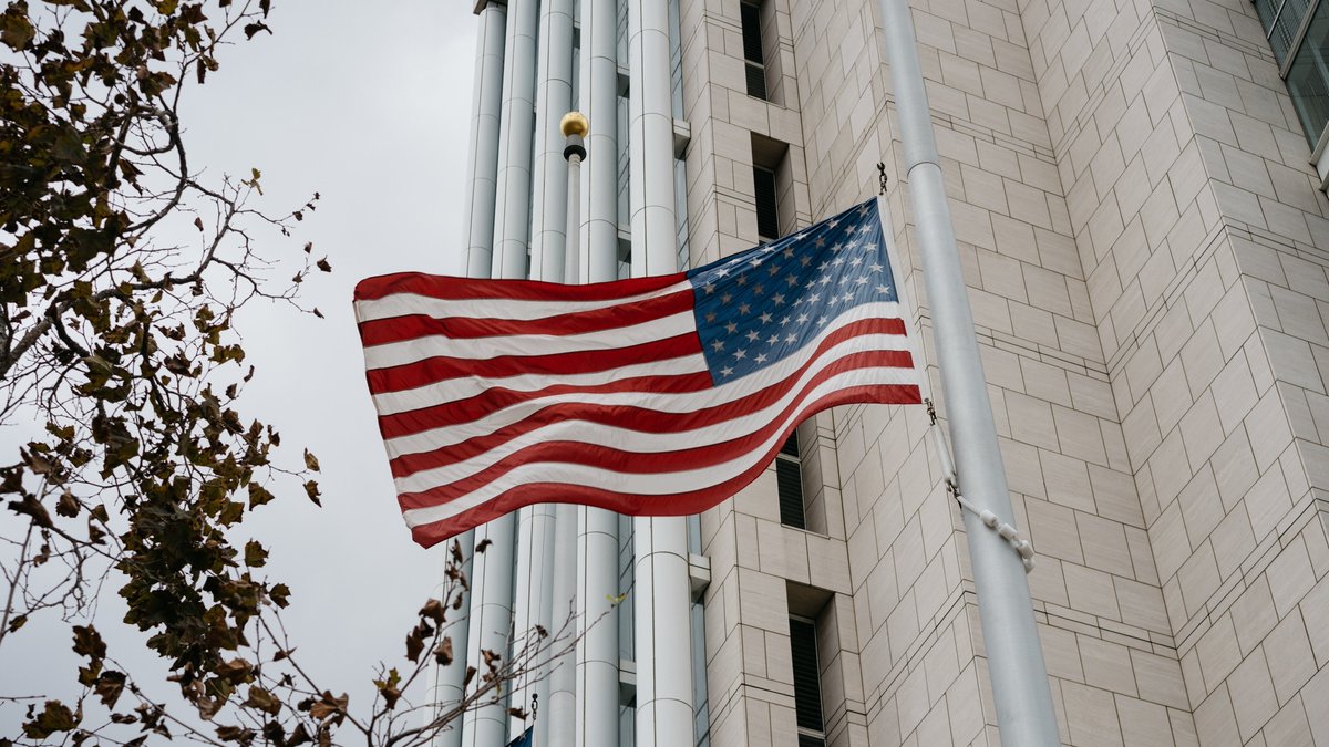 This week, U.S. Congress passed a stimulus bill in response to #COVID19, and another bill is anticipated later this year. We would like to hear your priorities on the Federal legislation so that we can advocate on behalf of the #greenbuilding community. bit.ly/3byLtom