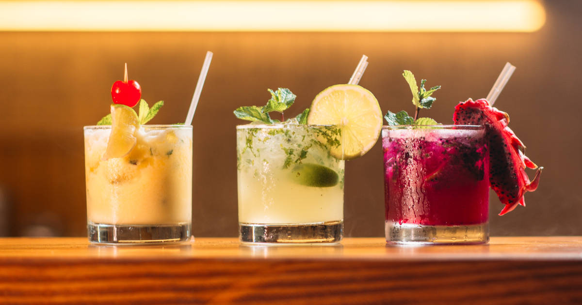 P4B_Online's tweet photo. Tipps für virtuelle #Events und #Cocktail-Rezepte fürs #Homeoffice zum Wochenende: https://t.co/uP9T8Dt2w8 https://t.co/tRQaJKL43w