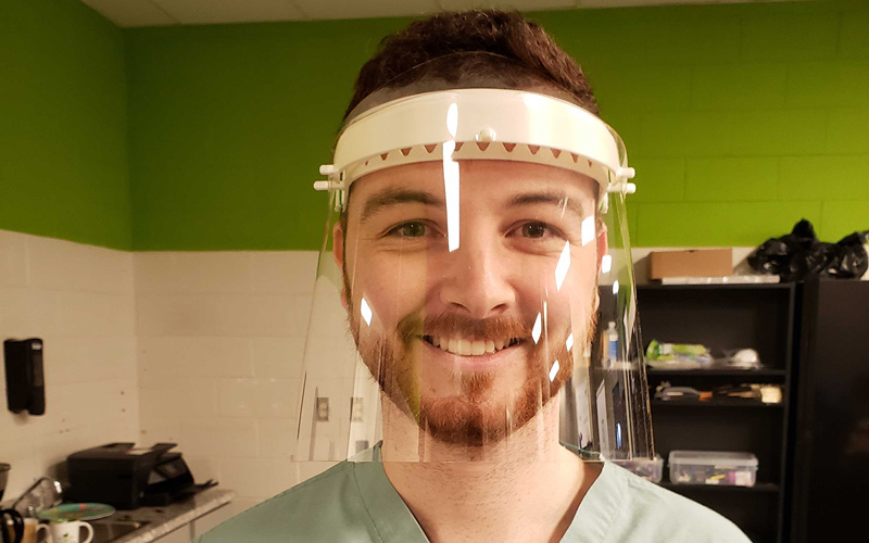 An empty warehouse in St. John's will soon be a 3D printing farm, where thousands of #covid19nfld face shields will be made for healthcare workers

Meet @poly_unity, the startup behind it all

bit.ly/2UICBW2