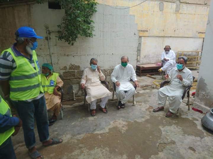 snbiniqbalmalik's tweet photo. Jamaat e Islami karachi introduces Al khidmat kitchen for the afectees of Lock down JI Karachi Chief
@NaeemRehmanEngr Visited 
#IVolunteerForJI https://t.co/cA0XB2X8Oq