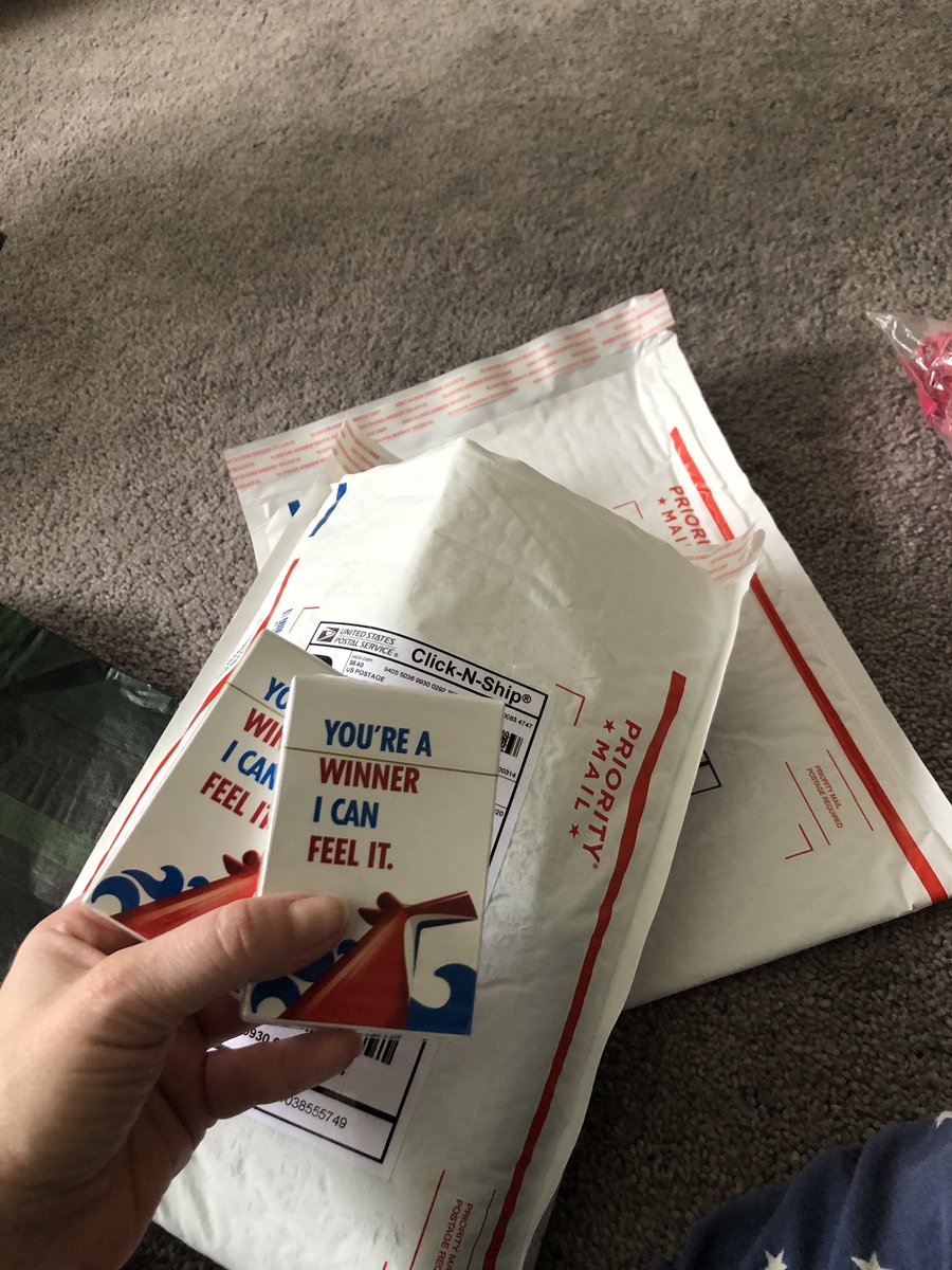 ladysparkleshoe's tweet image. Okay #DisTwitter and everyone else who randomly follows my nonsense. Anyone need a magical envelope of stickers and possibly glitter? Drop me your address in my DMs....sending magic mail out this weekend! #magicmail #spreadglitter