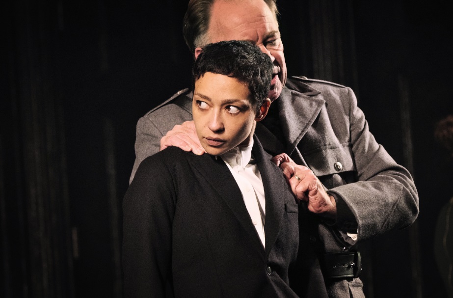 GateTheatreDub's tweet photo. Next up is #GateHamlet! 

Oscar-nominated Irish actress, Ruth Negga, made her Gate stage debut in the title role of Hamlet, joined by a cast of Ireland’s finest actors, directed by Yaël Farber as part of #DTF18.

#GateHamlet then transferred to @stannswarehouse in 2020. https://t.co/afBCXAF7aP