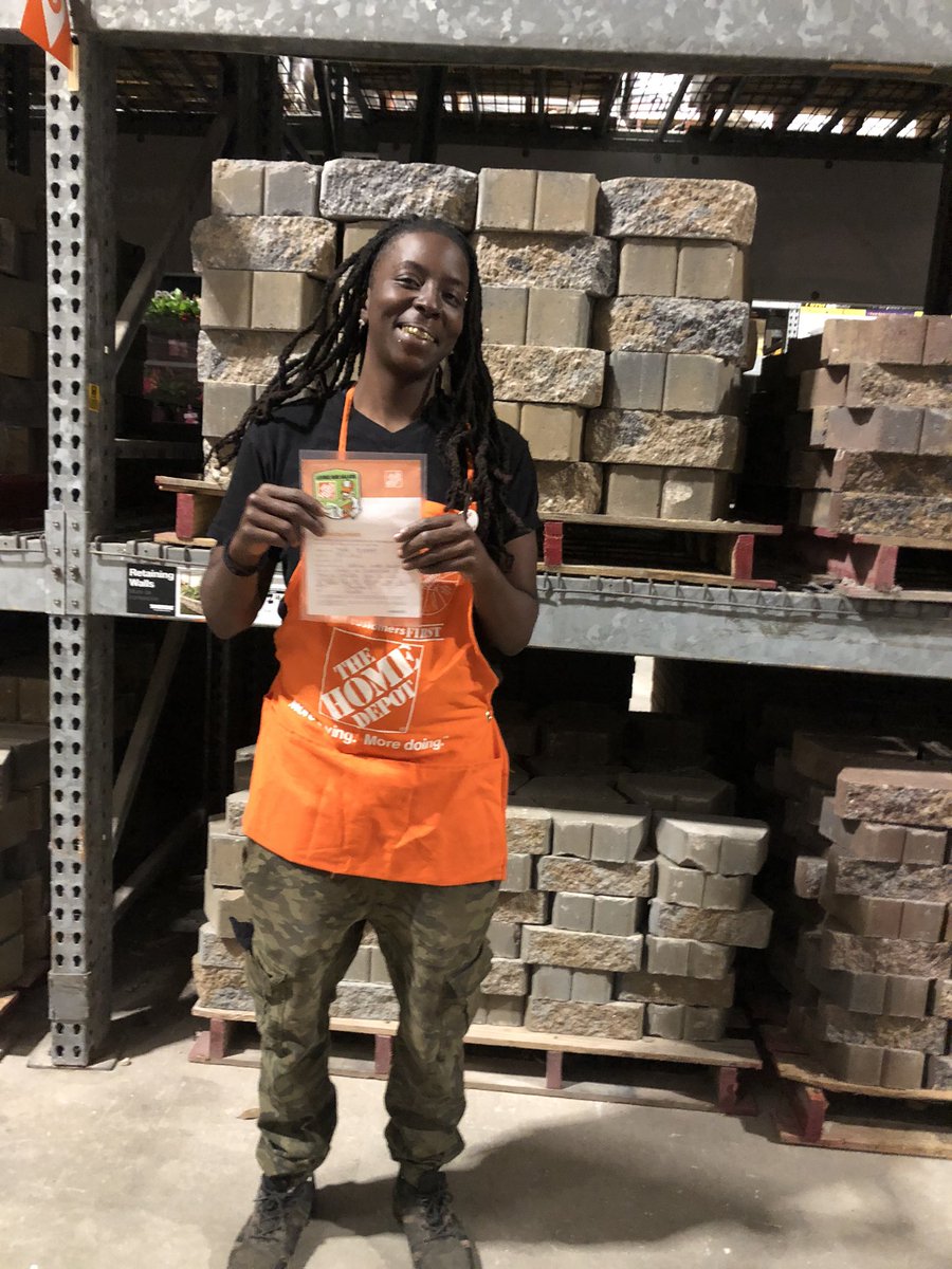 0️⃣1️⃣4️⃣1️⃣ recornizing D28 Recovery Tyisha for #CreatingShareHolderValue with going above and beyond every night. Great job! <a href="/shandranewman60/">Shandra Newman</a> 
#TakingCareOfOurAssociates #ShowingOurAppreciation