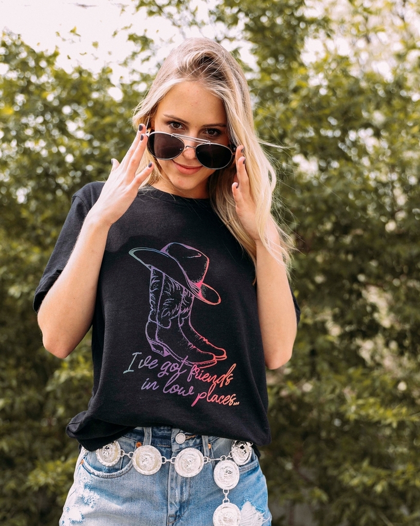 CSouthernCo's tweet photo. bestseller 💫 use code springshipping for free shipping!! https://t.co/2WzSIDBkcB
