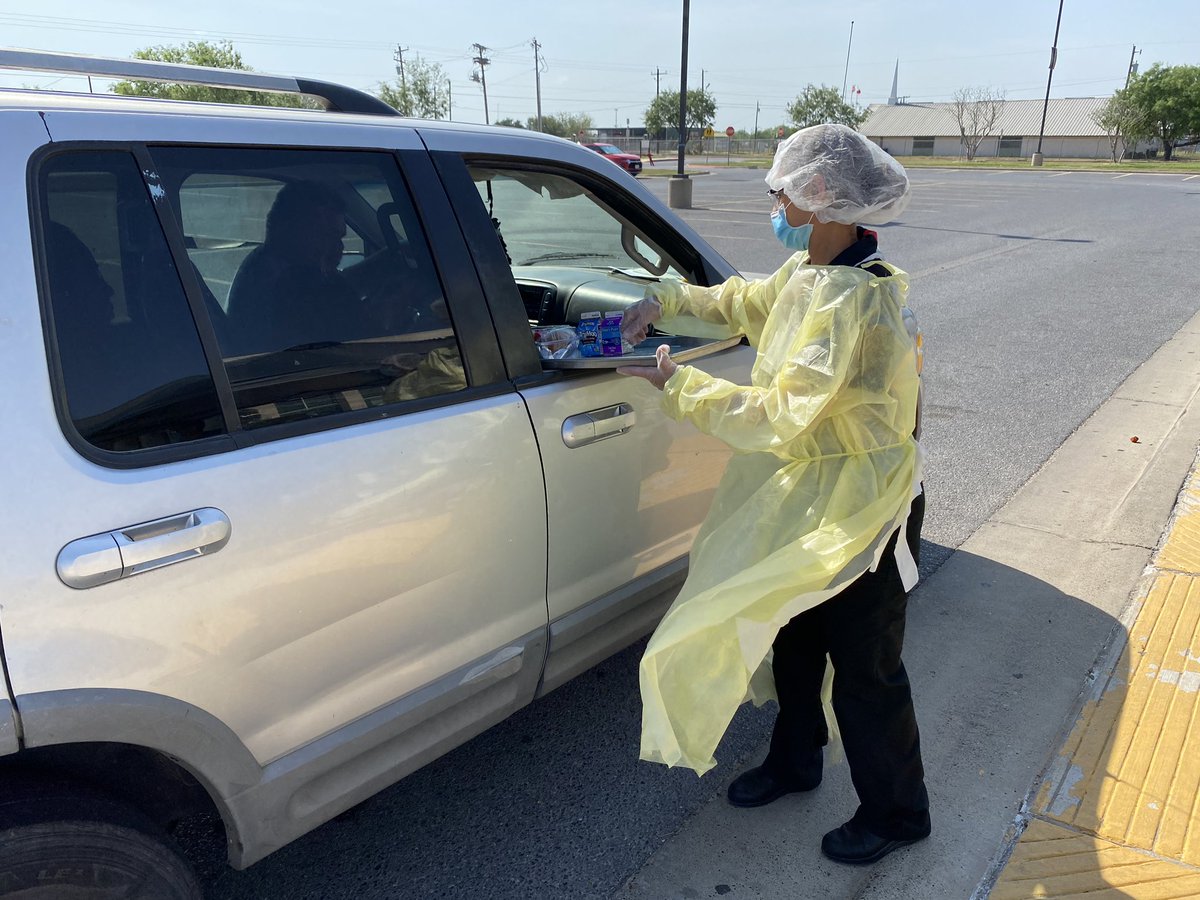 lajoyaisd's tweet photo. MEALS Service Hours: 9:30AM-11:30AM Even though we have a Shelter in Place Order we WILL continue our plan to service our children through our Curbside Meal Pick Up Program. Children are permitted to pick up meals, which is considered allowable travel. https://t.co/T3sECfomCZ