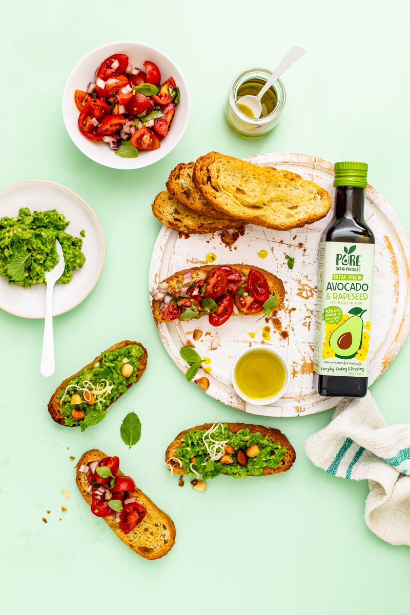 PureSouthPress's tweet photo. Keeping it simple with some #stayhome household staples, here’s a quick and easy bruschetta idea for fuss-free snacking with drinks or before dinner.

Our Avocado &amp; Rapeseed Blend oil is available online at https://t.co/IZ7vg7xIrG

Check the recipe
https://t.co/VC0DaRKglO https://t.co/18K97xPjdi