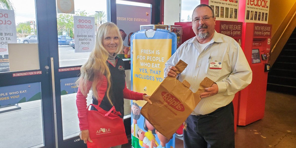 A heartfelt “thanks” is in order for APLE, the teachers union in #PYLUSD! APLE, along with Ralphs in Placentia, donated bags to help students keep their Chromebook, charger, and other materials organized during school closures. THANK YOU! 🍎🙌❤️