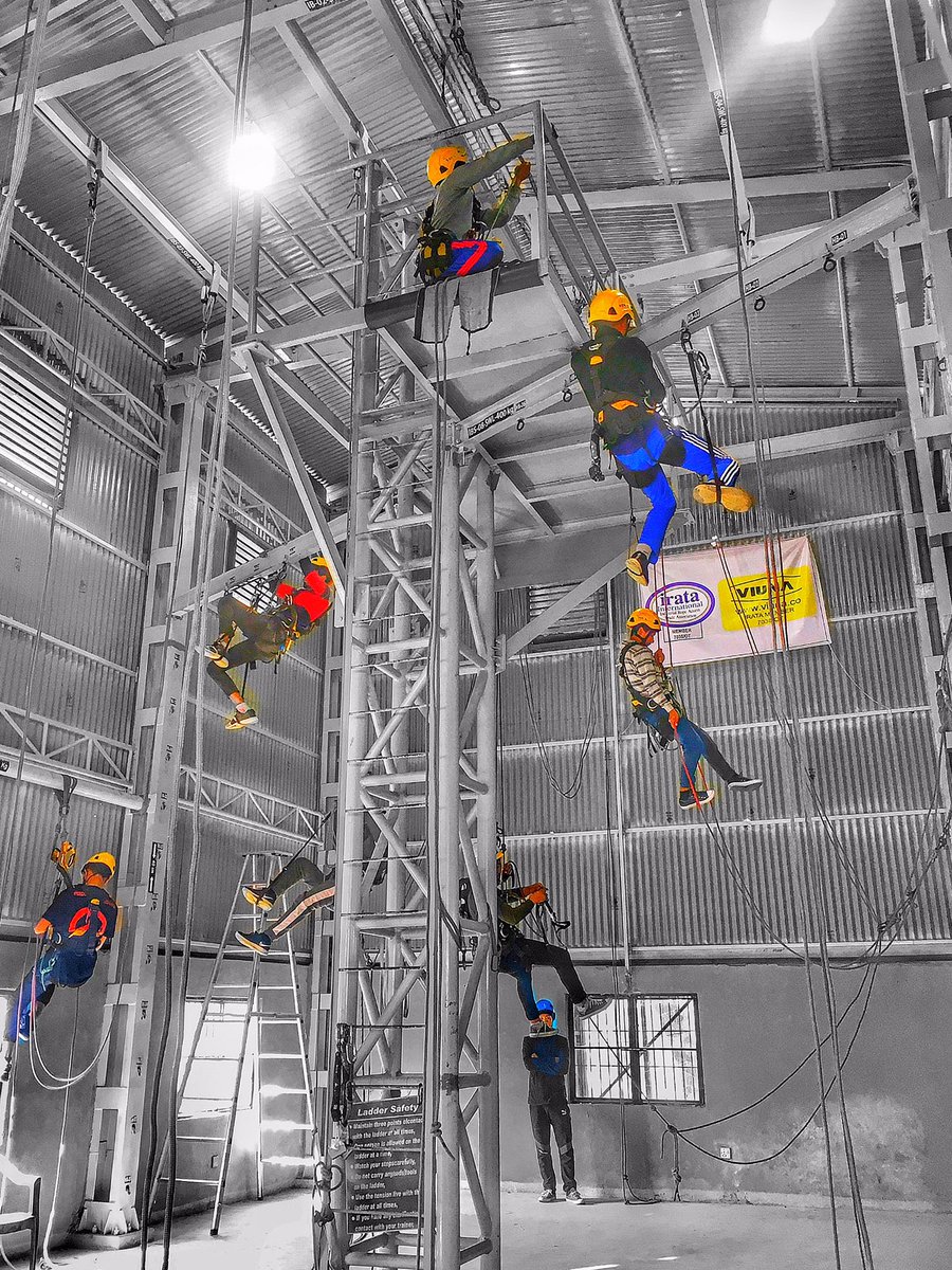 VIUNA WORK AT HEIGHT CO
Irata training and assessment 
Kathmandu Nepal 
#irata #ropeaccess #viuna #Nepal #training