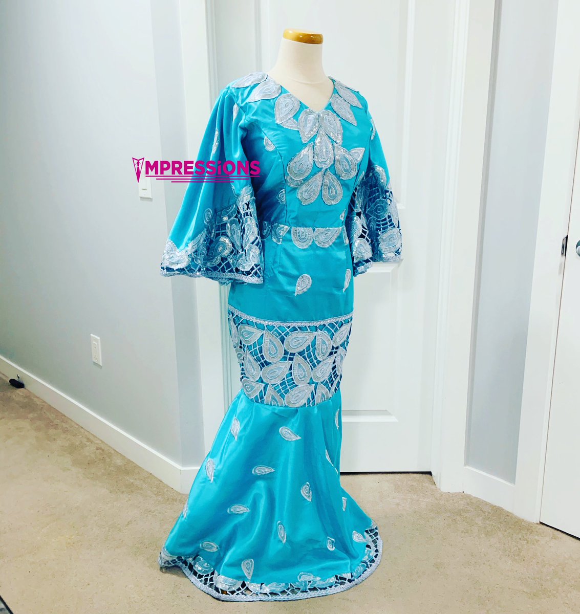 khayrimpression's tweet photo. Hello gorgeous!!!💙💙💙 #wearimpressions #impressionswoman #trad #wearclass #wearelegancr #yycliving #canadiangirl ##yycphotographer #yycliving #yycnow https://t.co/GguUkh4C65