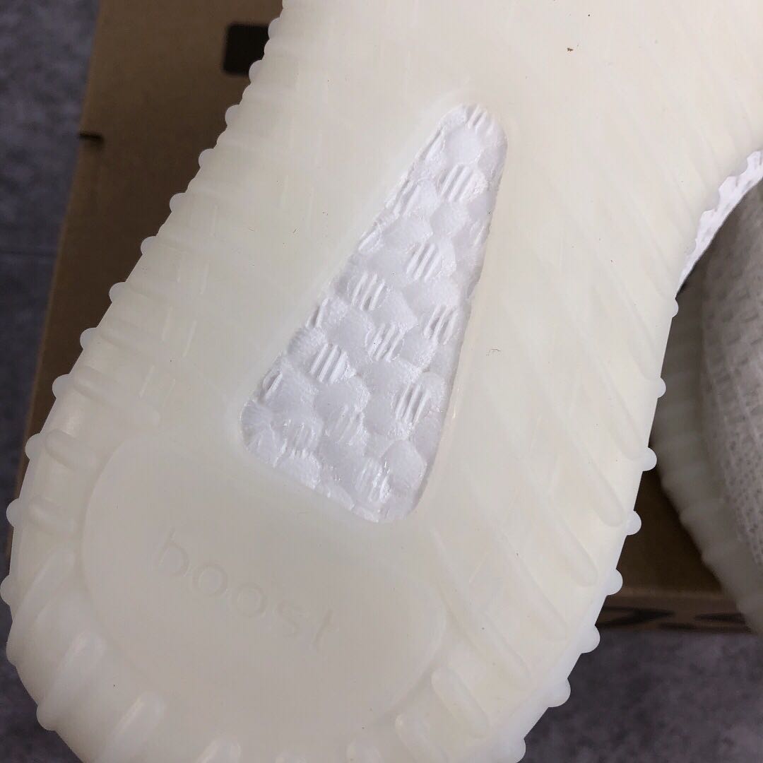 Kevin38558223's tweet photo. Nice quality with nice price,  welcome to ask,  promote for friend factory. 
#shoes #runningshoes https://t.co/3ntweO6wY2