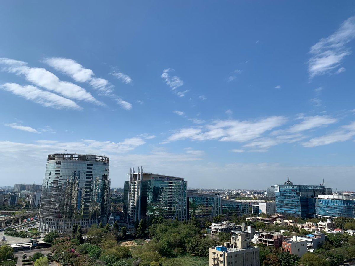 Srishtikapur2's tweet photo. View from my house! Clear sky!😍 #lockdown #natureishealing https://t.co/MQA717AcFc