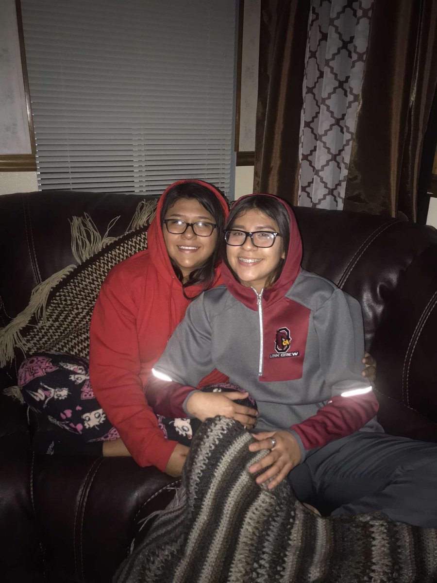 InfiniteCards_'s tweet photo. Family Friday, where our families are yours! #CardinalsAssemble #togetherwechangeASB  (1/2) https://t.co/kdVYPSJjki