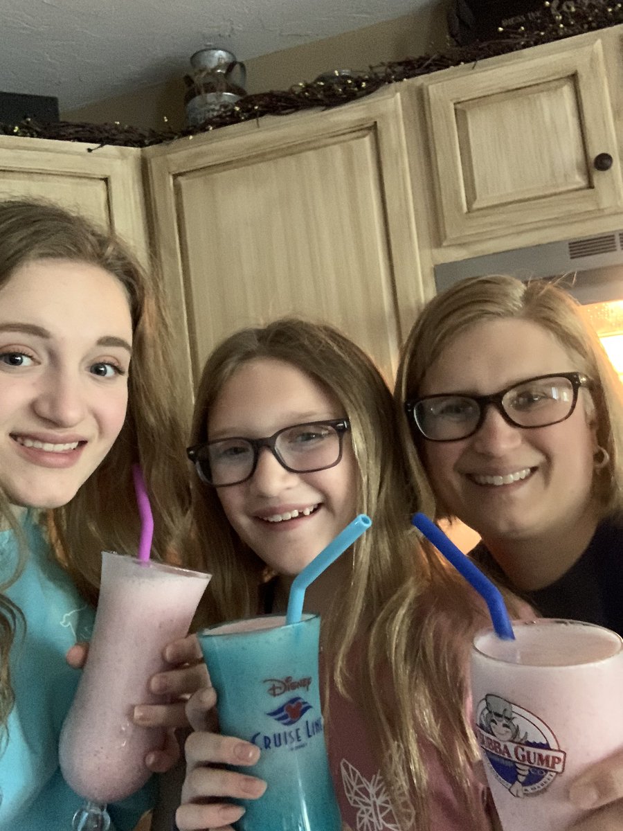 nittanydog's tweet photo. Family Fun Friday! Strawberry Smoothies for lunch!! @NESD @NESD_SBI #NEVirtualSpiritWeek #BobcatProud https://t.co/EIVpqkWmFG
