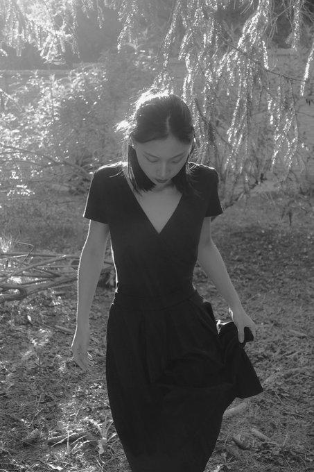 Walking in the white sunshine🌇 https://t.co/ey8YL1CAJM