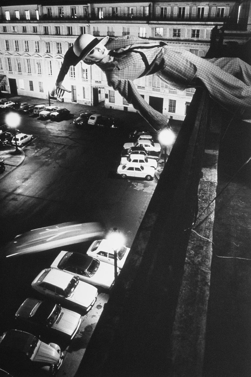 Helmut Newton's 'Mannequin being tossed off roof', 1978