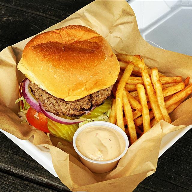 cellarmans's tweet photo. Friday Lunch Special, Pub Burger and beer battered fries. Half pound burger topped with lettuce, Roma tomatoes, pickles, red onions and Pub sauce on a freshly baked bun. $8.49. Get it in the drive thru!#eatlocal #supportsmallbusiness https://t.co/JY9kqatjaK https://t.co/28mwt8HLFJ