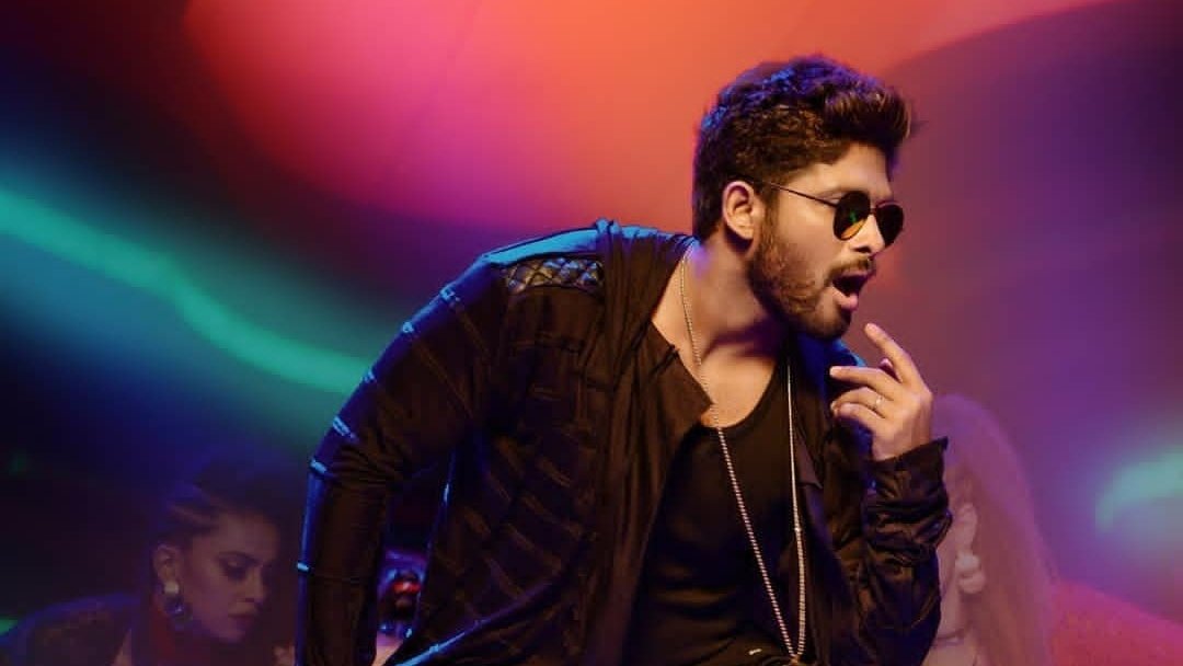 atularyafan's tweet image. #17VictoriousYrsOfAlluArjun 
@alluarjun  Fan Forever 🙌🔥💯
Advance HAPPY Birthday

11 Days To Go #BirthdayOfStylishstar

Superstar
King of Style 
King of hardwork and dedication🎂
King of social media
King of hearts of fans