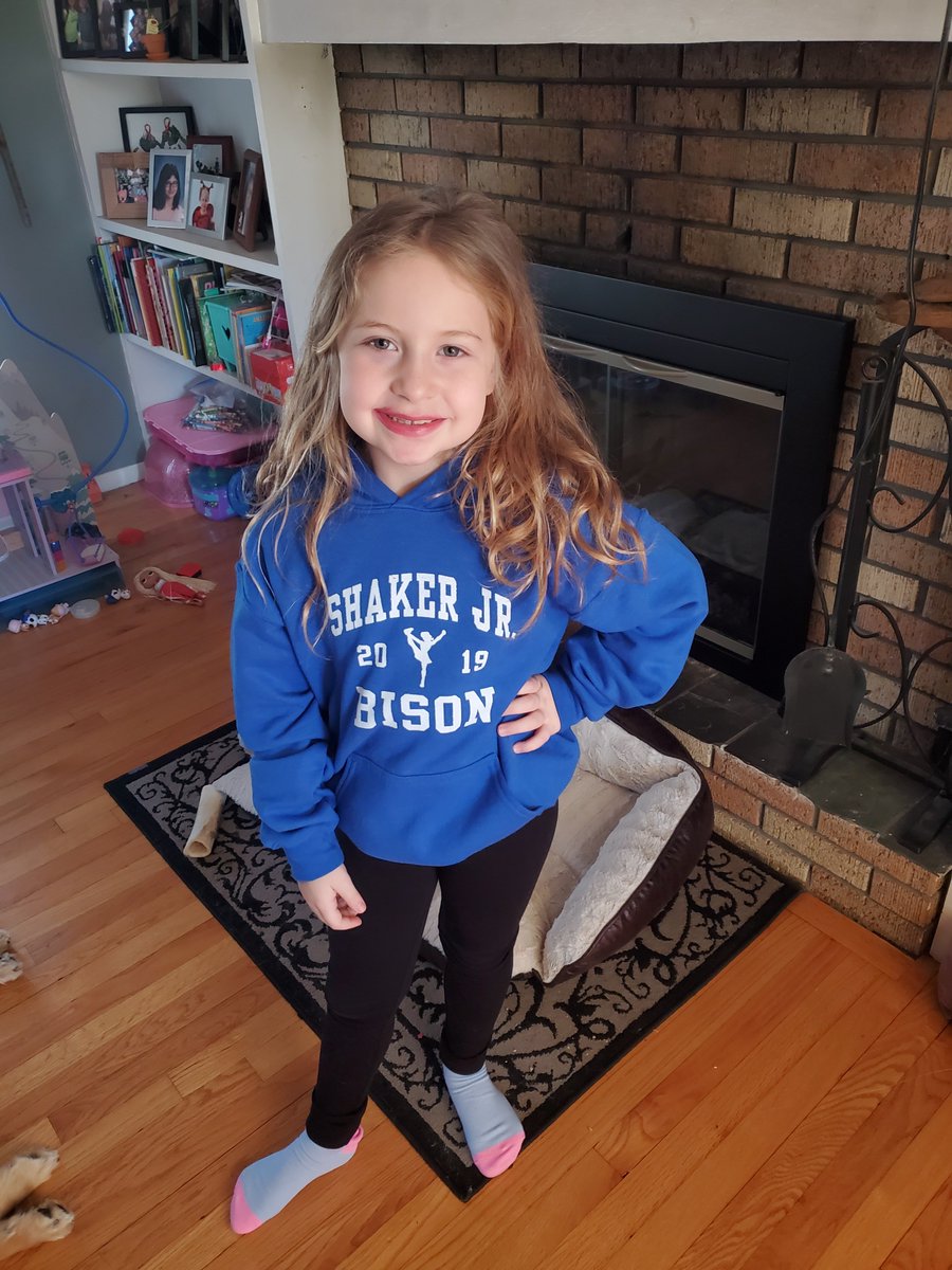 NorthColonieCSD's tweet photo. Ella from @SouthgateES is showing off some school spirit today!👍 Thanks, Ella!😊#NCSpiritWeek https://t.co/L8QcwDvGet
