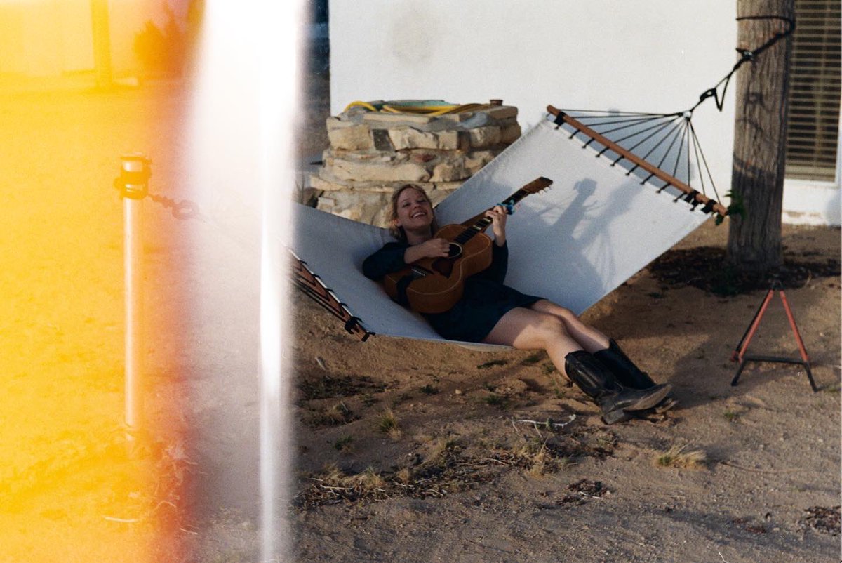 BasiaBulat's tweet photo. The music goes one, two, three and it happens... 💛𝐀𝐫𝐞 𝐘𝐨𝐮 𝐢𝐧 𝐋𝐨𝐯𝐞? is out today💛

Thank you to everyone who helped in the making of this album, and thank you to everyone listening💛 https://t.co/y32YeWJq9H