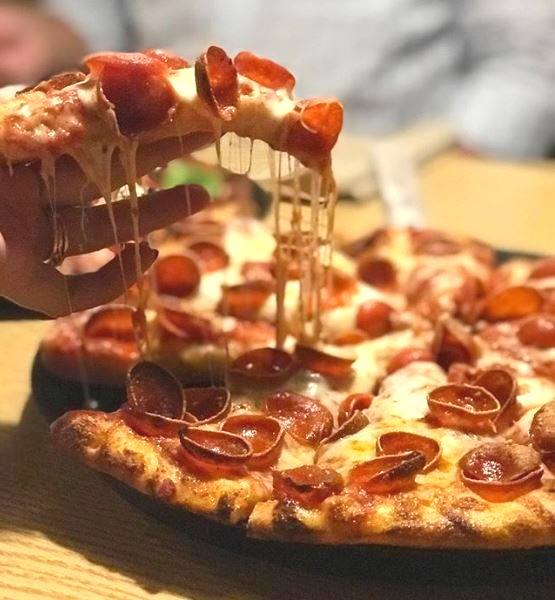 WaiterDotCom's tweet photo. #SanJose Good news! Mountain Mike's Pizza has joined the https://t.co/ffUGFXbKzj family! Click to order and we'll deliver. https://t.co/8OkuFAsGfx https://t.co/bT17cy83xi