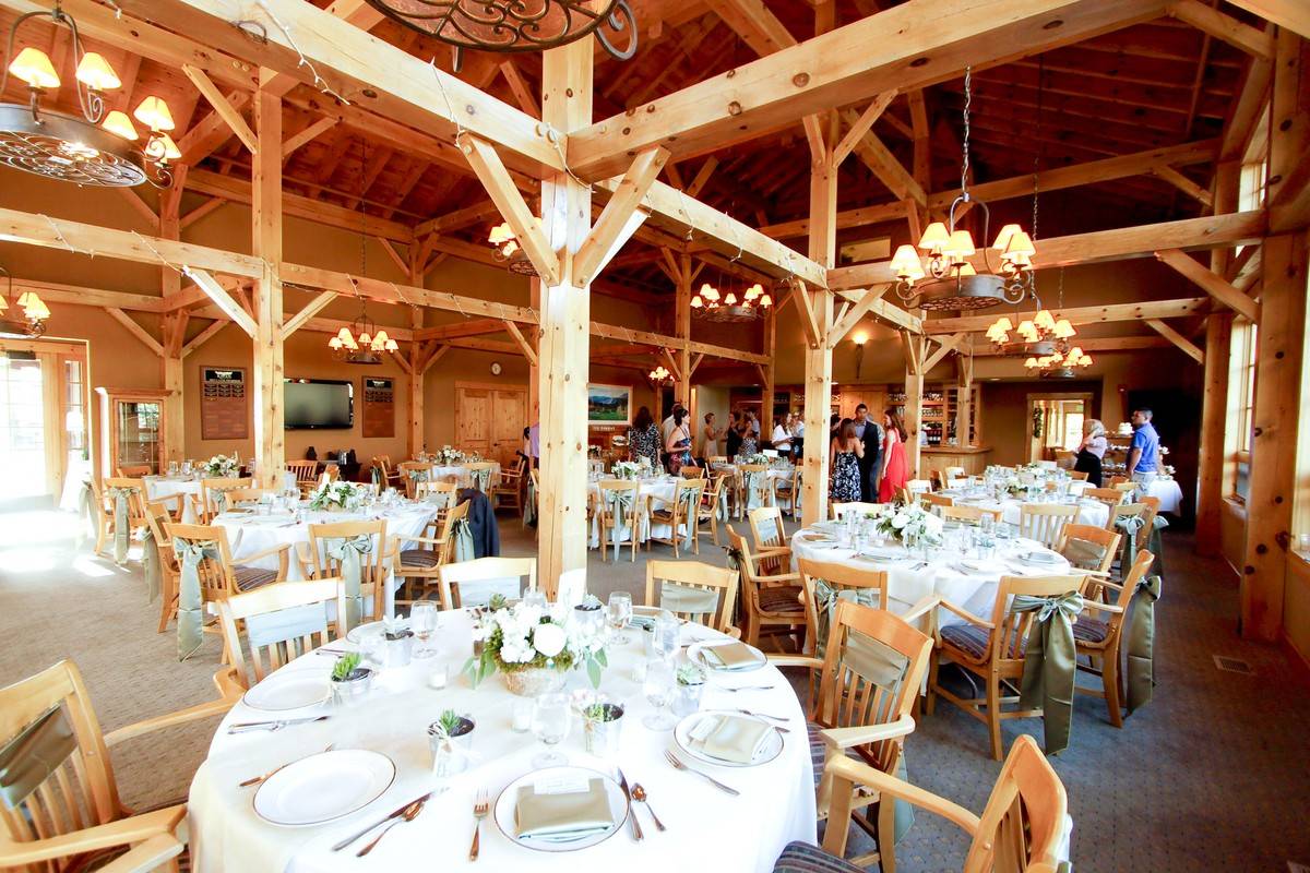 raventhreepeaks's tweet photo. The staff at the Raven Golf Club at Three Peaks is dedicated to making your wedding experience truly special. We believe that the day is truly about the bride and groom and we will work tirelessly to provide an unforgettable experience. Call (970) 262-3636 to start! https://t.co/4ByviQO78G