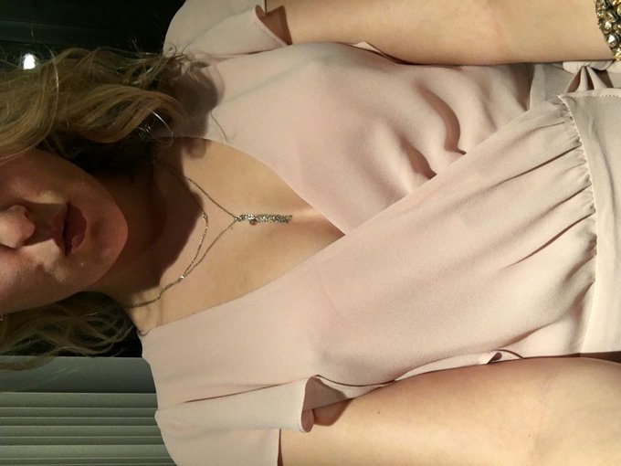 Who wants to take this little lady on a date? Single and ready to fuck!   #nsfw #prettygirl #slut https://t<a href="/tag/prettygirl"class="tags"><span>#prettygirl</span></a><a href="/tag/nsfw"class="tags"><span>#nsfw</span></a><a href="/tag/slut"class="tags"><span>#slut</span></a>