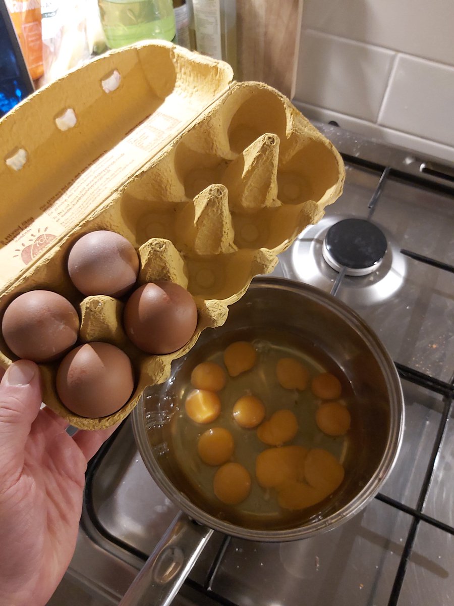 philhaigh_'s tweet photo. Right. Google tells me a double yolk is 1 in 1000. I just got 6 in a row.

What does this mean?

What have I won?

What was this hen? https://t.co/WS6snWoTJx