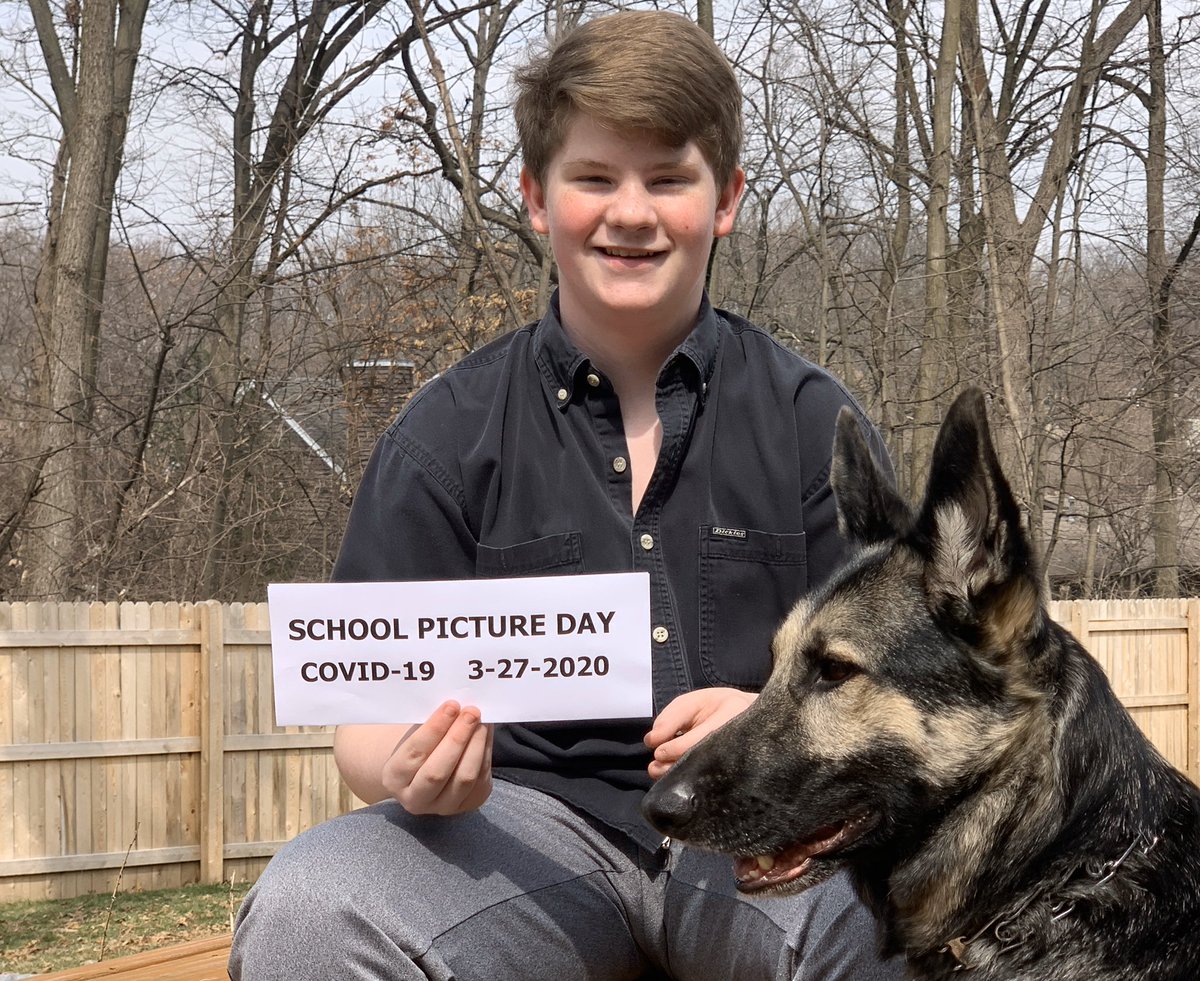 michaelmucha75's tweet photo. School Picture Day at home!   #COVID19 #schoolpictures #stayathome #shelterinplace #homeschoolpictures #brooksmiddleschool #bmsbulldogs #7thgradepics #bolingbrook https://t.co/ULSVIdUVoc