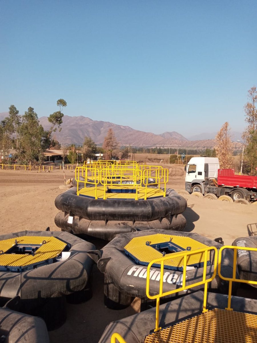 Fluintek's tweet photo. Tomando las precauciones sanitarias por la contingencia de #COVID2019, se entregaron una serie de bombas en aleación Nitek C para ácido sulfúrico con alto contenido de cloruros para una cía. minera, cumpliendo con los plazos requeridos @nuevamineria @MinMineria_cl @ExpandeMineria https://t.co/m87lJv1Wvv