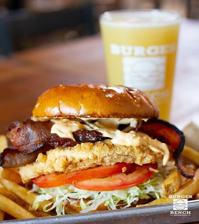 burgerbench's tweet photo. Our Friend Chicken Sandwich is made with all natural chicken (never frozen), thick smoked bacon, fresh lettuce and  tomato, and house-made sriracha aioli. Come and get it!....to go, of course. 😉#escondido #sandiego #sdeats #escondidofoodies https://t.co/wDk5KDzFTl https://t.co/K9FdZVaz4q