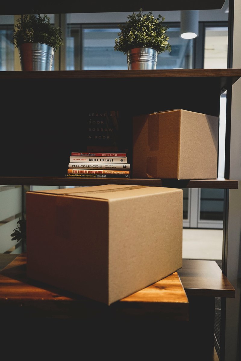 FrescResi's tweet photo. Moving Home During Pandemic? On the 26th of March, the Government provided details relating to the house moving process. Anyone looking to read the statement in full can find it here at the Government website, or give our latest blog a read for more info https://t.co/xDtiHkug9l https://t.co/lqRGx7WdXP