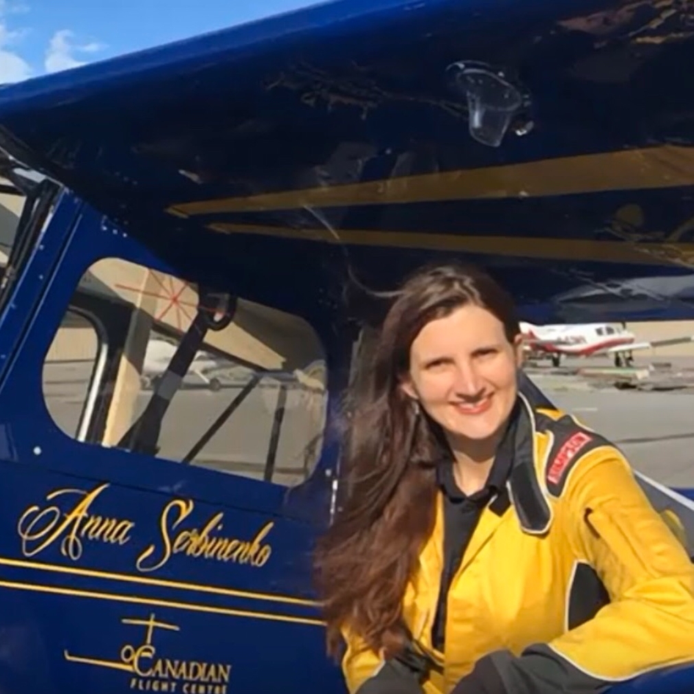 AnnaSkyDancer's tweet photo. An important thing during the virus lockdown is to stay positive and use your time as an opportunity to learn!
.
.
.
#annaskydancer #skydancer #pilotlife #pilot #piloteyes #airshowlife #covid-19 #coronavirus #hopeforthebest https://t.co/vplN4J7JsC