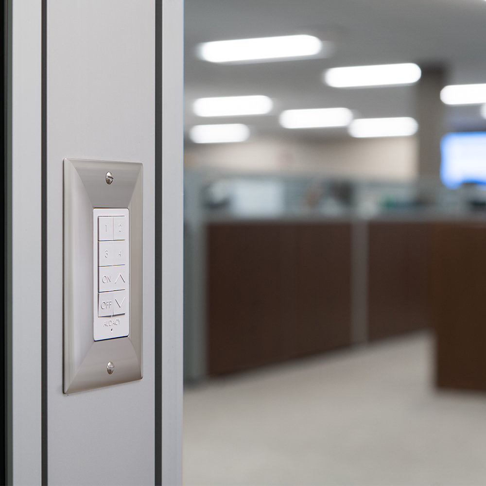 Push-Button Combination Switch | Provides onsite on/off and dimming control of light fixtures. Also allows onsite scene setting.

ow.ly/zyCR50yP4rf