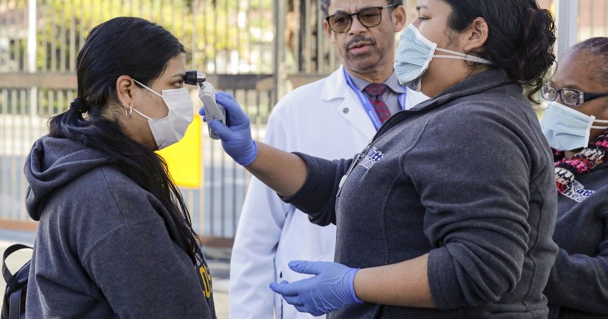 rachaelmyrow's tweet image. #ICYMI Michael Levitt, #Nobel laureate + @Stanford biophysicist #didthemath and predicted China would get through the worst of #COVID19 long before many health experts thought. “What we need is to control the panic. We’re going to be fine.” buff.ly/3bi54c1 via @joemozingo