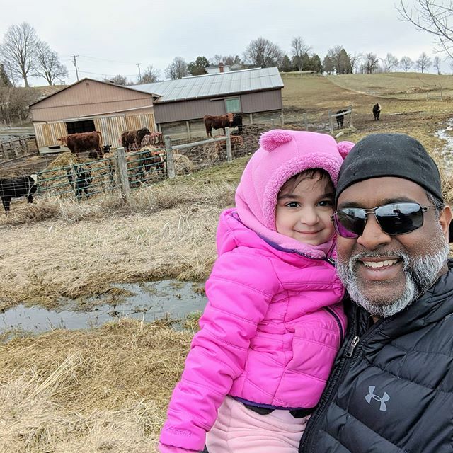 Mobilenerdy's tweet photo. Bovine distancing is a thing too.... 🐮Mooooo!🐮 #socialdistancing #moolife #country #countryair #cow #keepingitfresh #toleratinglactose https://t.co/oxA6gNAMvg https://t.co/Z8LF2Yfk6m