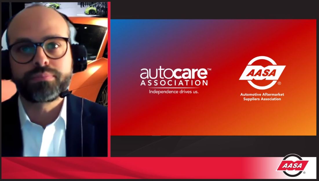 MEMAaftermarket's tweet photo. "Nearly half of consumers assume they own their vehicle data. They don't."

- Paul McCarthy, AASA President &amp; COO, discussing the importance of vehicle data access and the @YourCarYourData™ campaign at #AASAVision. https://t.co/56jseH3oao