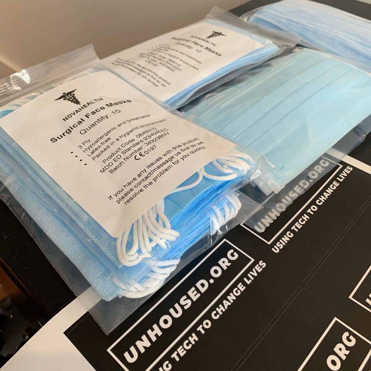 Unhoused_org's tweet photo. 😷100 or so face masks going out to homeless, NHS workers and civilians today.

🚀You can donate directly to those in need via our platform, or buy for yourself: https://t.co/ecmBtjDblB

#coronavirus #covid19 https://t.co/sxmDgiSOYL
