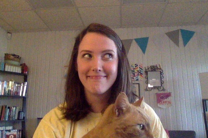 adelynnoble's tweet photo. me sitting in my online lecture hoping no one notices my cat https://t.co/QFluIFtZDL