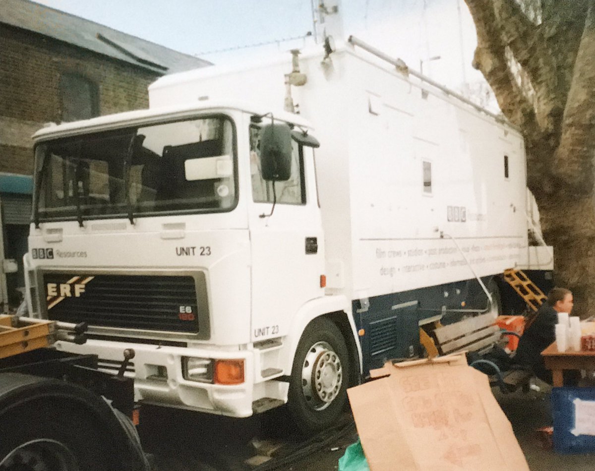 stevechalles's tweet photo. Archive OB pics - 4/6: No University Boat Race from Putney to Mortlake this coming weekend, so a look back at the OB Units on the towpath at Putney and Mortlake Finish over the years; into the 2000’s with #BBCOutsideBroadcasts in the BBC Resources era (again 2 diff years in pics) https://t.co/pMCAjFd0SL
