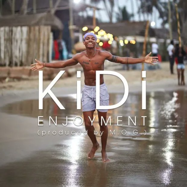 Y979FM's tweet photo. 🇬🇭📻NP⚡️Enjoyment⚡️ By @kidimusic
#TheDrYve🚕🚙🚌 on(@Y979FM) w/ @quorby_spencer x @DjEdita prod. @MarvOnAir
#Firesquad 🔥
#TheFirstClassDJ
#Blaklaaa
#FunkyFreestyleFriday https://t.co/RbYciVoBaM