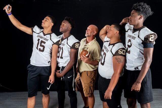Moralesi50's tweet photo. @TBake5561 @TBake81 @militzern @Coach_Keem04 @LEVron6 @coachjbronowski @carlitoelgordo @CoachPapley @ppantalone @JrMaison @JeffWasilewski @JakeSmith65 @Fat_Cat79 @Thiel4Leesburg Challenge excepted
@Emiliodiaz_57 @DannyM_63 @Horan_8_Jr https://t.co/qWIbMTCZFd