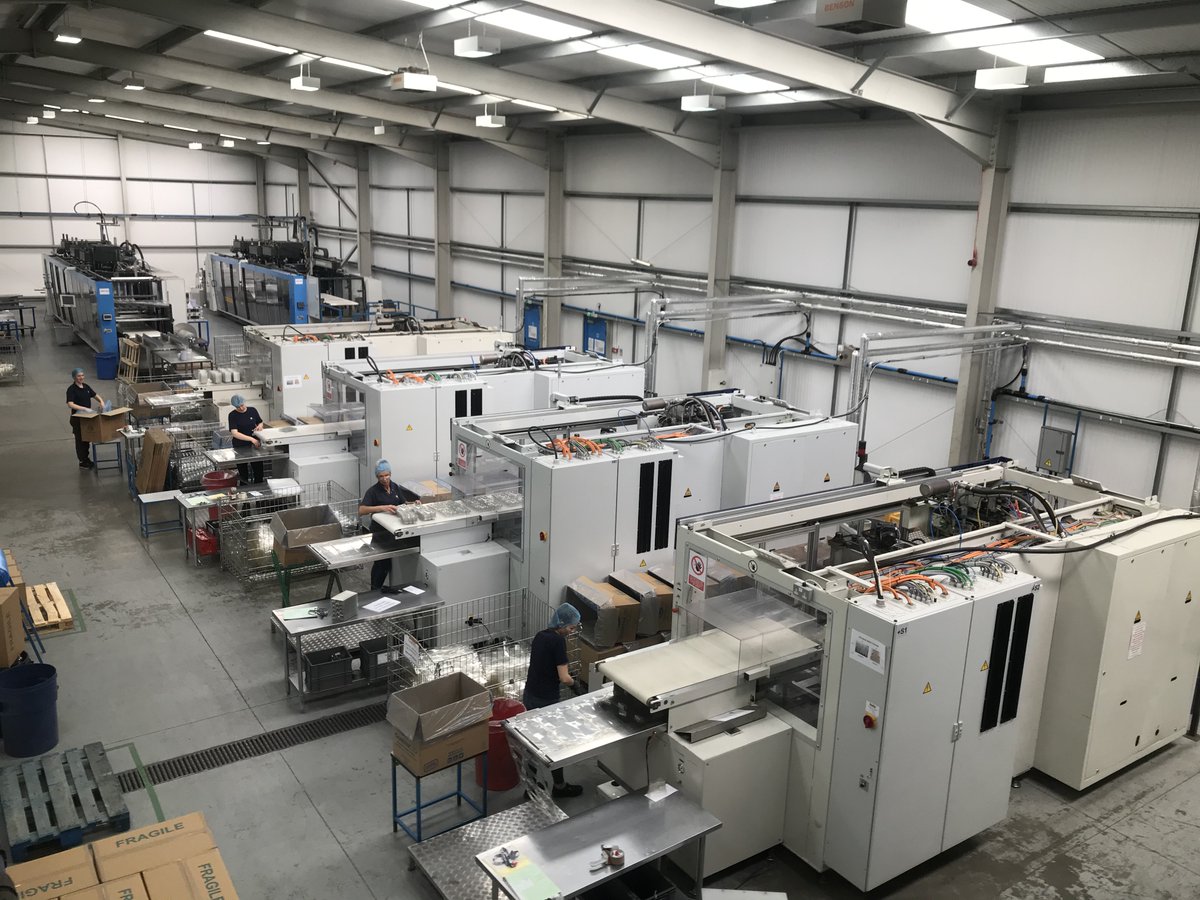 To safeguard our people we follow all Government Guidelines. Strict hygiene and social distancing means we continue to support food manufacturers and our customers to help keep the UK #food supply chain moving #foodpackaging #besafe #thankyou #team bit.ly/33D6wDp