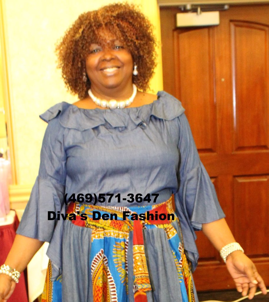 DivasDenFashion's tweet photo. Bell Sleeve Denim Blouse 
https://t.co/6NqkGS6sQt

#DivasDenFashion #COGIC #denimtop #ruffles #denimblouse  #Offtheshoulder #denimpant #denimskirt #tieredsleeves #nordstrom #churchfashions #casualfashion #TeamCOGIC #PlusFashion #plussizefashion #curvyfashion #fashionforwardplus https://t.co/Izquteo4bA