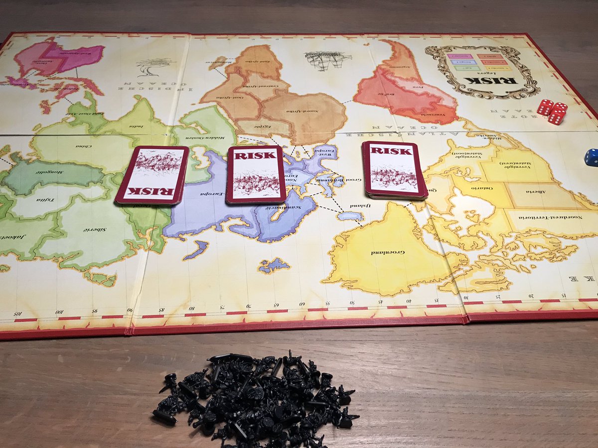 FrancoisSmits's tweet photo. Getting ready for a game of #cartboard #Fortnite #oldschool #gameon https://t.co/MpKIkyulYm