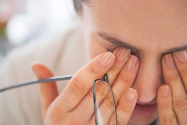 SamChy25's tweet photo. Common eye diseases-symptoms and prevention
 https://t.co/KmwMPwoL3F https://t.co/UZZOoZ9x32
