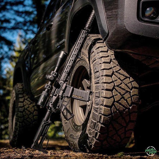 Loving this STT-15 build!
Photo By: <a href="/pnw_pew/">Max Jacobsen</a>
・・・
#santantactical #ar15 #cmctriggers #cmctrigger #runcmc #triggersnob #gunsdaily #gunsofinstagram #weaponsdaily #firearmsphotography #pcc #pewpew #teamcmc #rangeday #lifetimewarranty ift.tt/2UImCr8