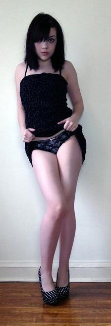 Eleonore_secret's tweet photo. ça va ? Moi je suis d'humeur coquine ce soir https://t.co/rGX2WJz6D5