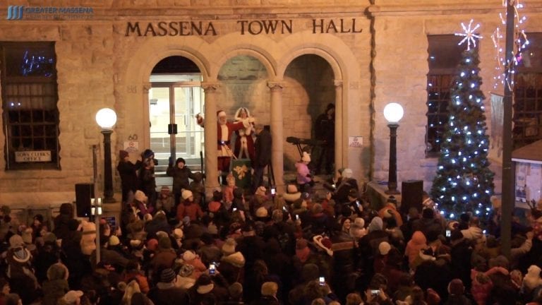 MassenaChamber's tweet photo. Whether you enjoy the holidays or just loved the Downtown Christmas Tree lighting in 2018 and 2019, this is your chance to keep it going! Donations will go towards more downtown decorations and the next Downtown Christmas Event. https://t.co/N22lTeGBJH
#Fundraise #MassenaNY #NNY https://t.co/2n4XANykxo