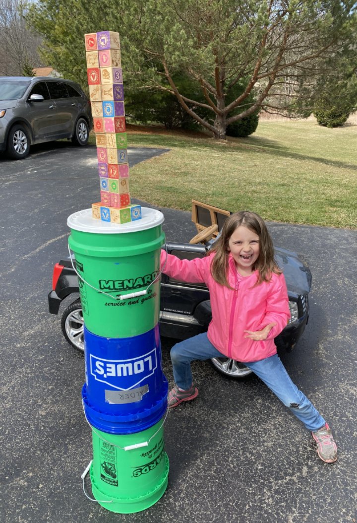 SpencerElem's tweet photo. Whoa! This tower is almost touching the clouds!
#TheAmazingSpencerElementary #MrRennersChallenge
#HowTall https://t.co/fvnKC9qRrD